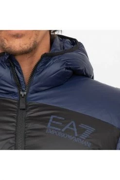 Emporio Armani EA7 Gewatteerde Jassen Down Jackets Blue 9 Emporio Armani EA7 Gewatteerde Jassen Down Jackets Blue -Goedkope Emporio Armani EA7 winkel 1b96f955c4799ac298f02b7da6b155bb