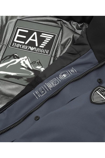 Emporio Armani EA7 Winterjassen Men's Ski Jacket Winter Stratum 7 Gray 3 Emporio Armani EA7 Winterjassen Men's Ski Jacket Winter Stratum 7 Gray