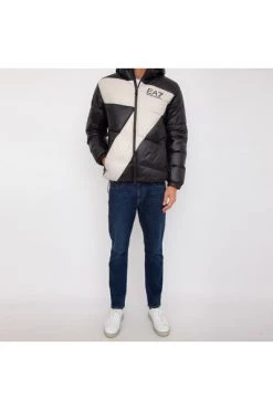 Emporio Armani EA7 Gewatteerde Jassen Down Jackets Black 8 Emporio Armani EA7 Gewatteerde Jassen Down Jackets Black -Goedkope Emporio Armani EA7 winkel a0903744192e63bdeecb730ef21d1b2d
